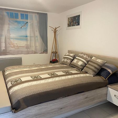 Le Studio Barbatre Екстер'єр фото